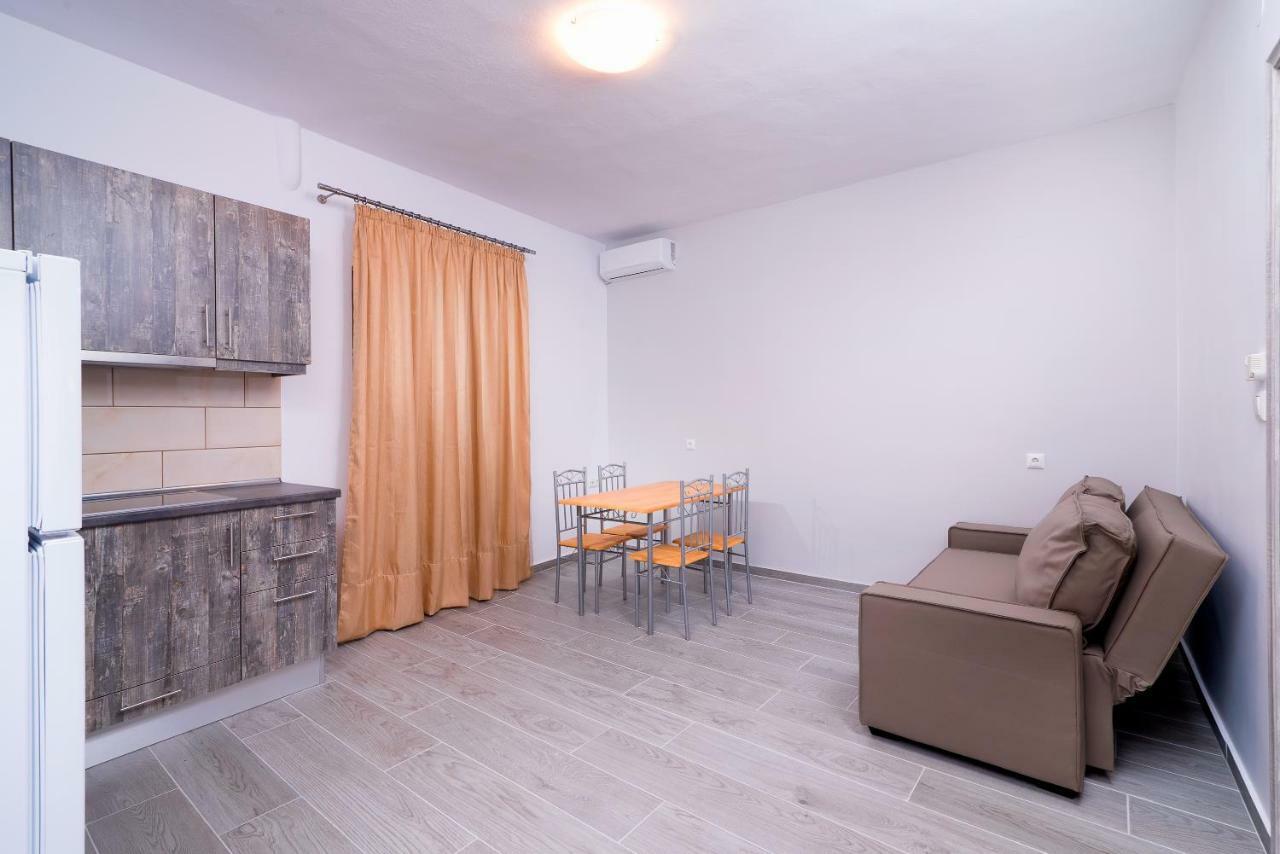 Kentrikon Rooms III & Mint House Limenaria  Ngoại thất bức ảnh